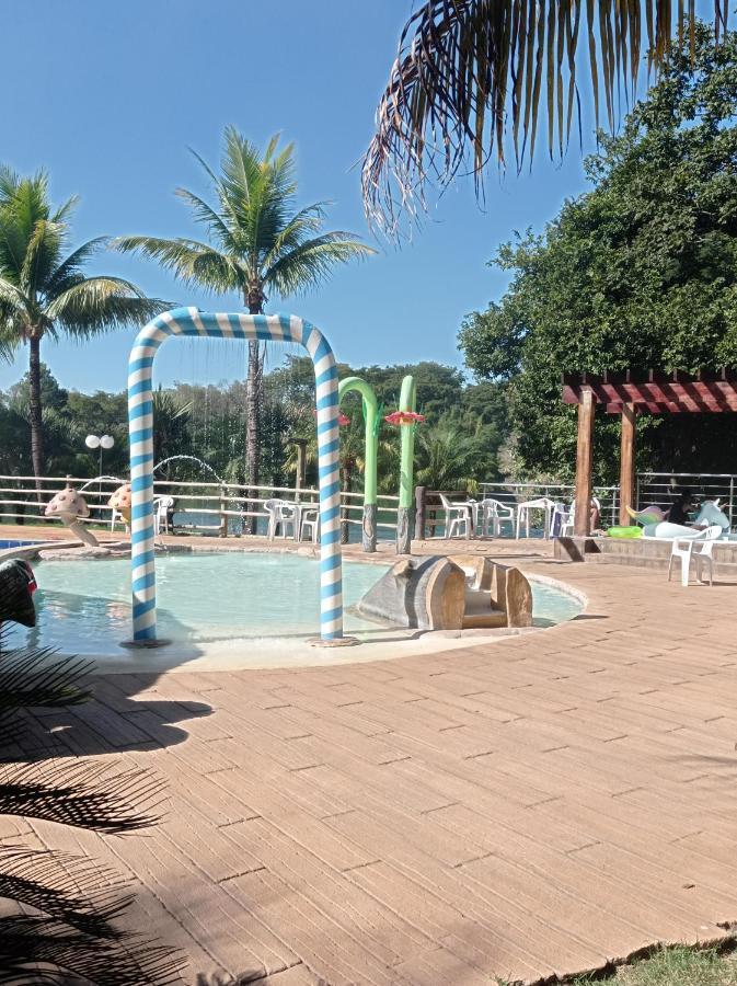 Flat Pontal Do Lago Caldas Novas Eksteriør billede